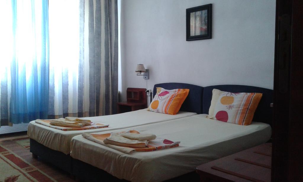 Central Sandanski Apartments الغرفة الصورة